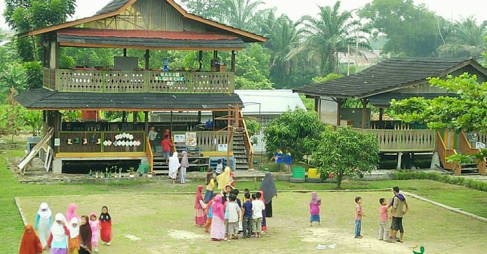 Sistem Pendidikan di Sekolah Alam Latih Kemandirian Anak 