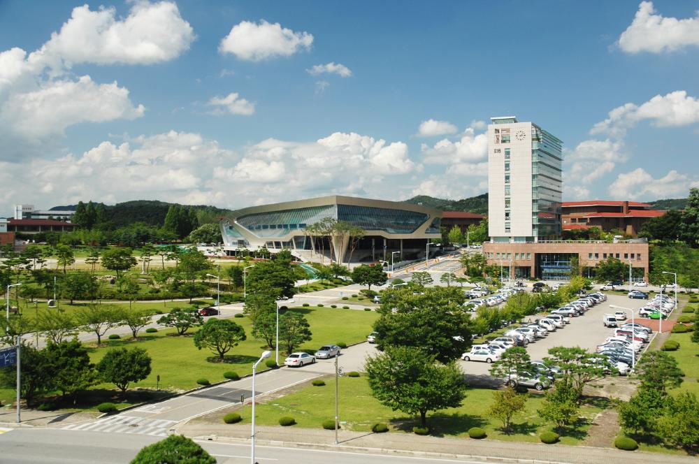 Korea Advanced Institute of Science & Technology (KAIST)