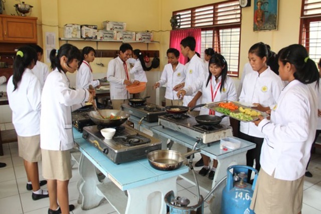 Inilah 5 Jurusan di SMK untuk Anak Perempuan yang Dapat 