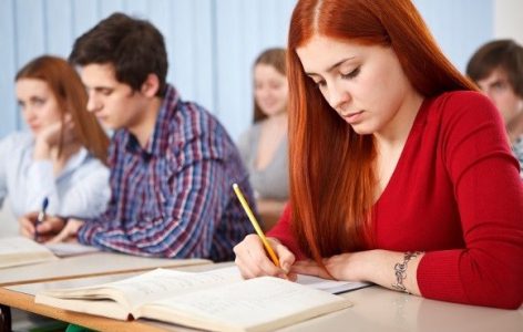 Mendengarkan Secara Saksama Saat Sesi Listening - i0.wp.com