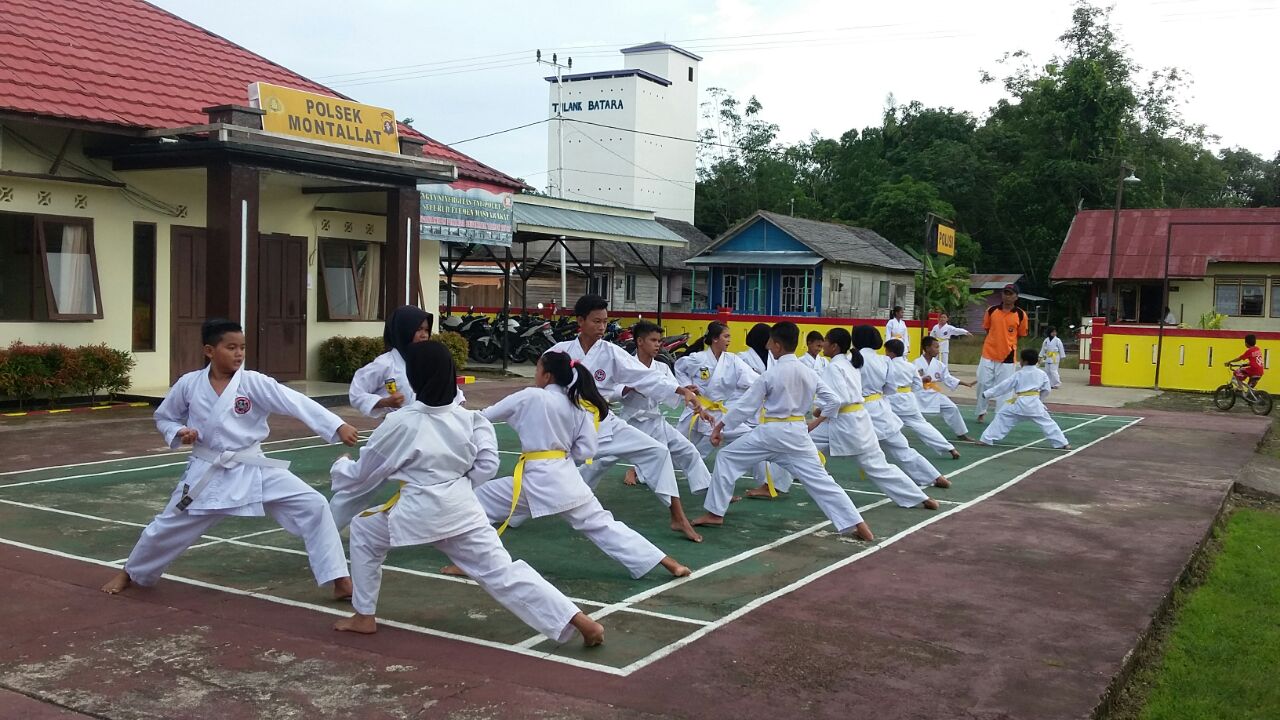 Memupuk Solidaritas-kalteng.polri.go.id