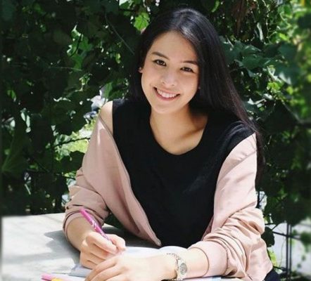 Pola Asuh Maudy Ayunda