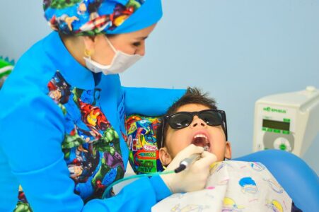 Anak Takut Ke Dokter Gigi, Coba Trik Ini