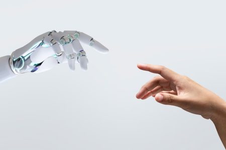 AI VS Kecerdasan Manusia, Mana Lebih Unggul?