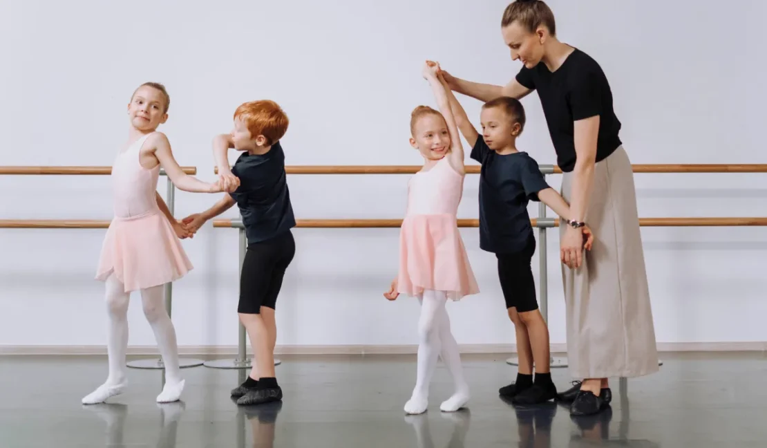 Menari ballet flamingo studio BSD