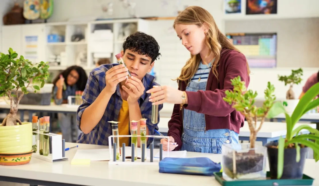 Tips Sukses Biologi IGCSE dari Teori hingga Praktikum