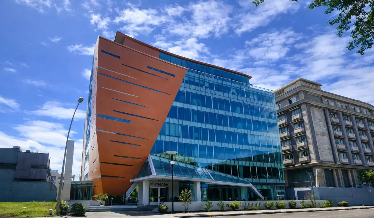 Gedung edukasi terbaik BSD