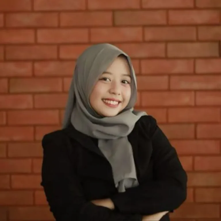 Coach Annisa_www.educenter.id